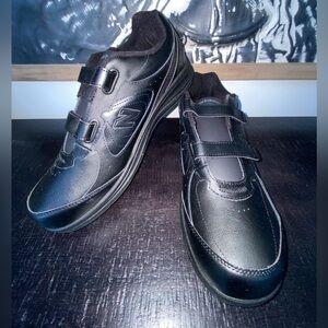 Men's Black New Balance Gym Shoes